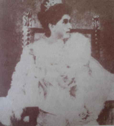 沈壽繡,仿真繡,意大利皇后愛麗娜像